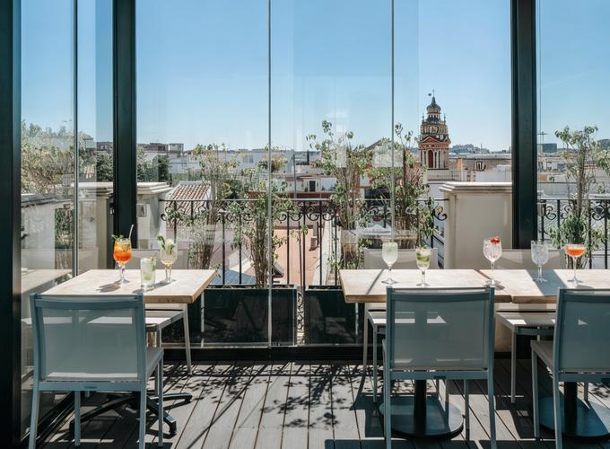 Bar Recoveco Vincci Selección Unuk 5* GL Siviglia Bar Recoveco Vincci Selección Unuk 5* GL Siviglia