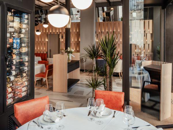 Restaurant Recoveco Vincci Selección Unuk 5* GL Séville Restaurant Recoveco Vincci Selección Unuk 5* GL Séville