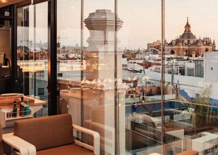 Überdachte Terrasse Vincci Selección Unuk 5* GL Sevilla Überdachte Terrasse Vincci Selección Unuk 5* GL Sevilla